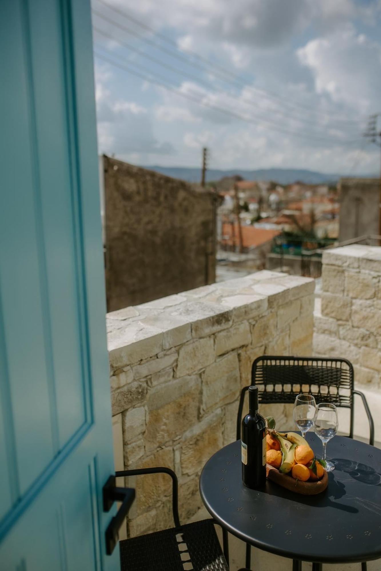 Smaragda'S Guest Rooms ليماسول المظهر الخارجي الصورة