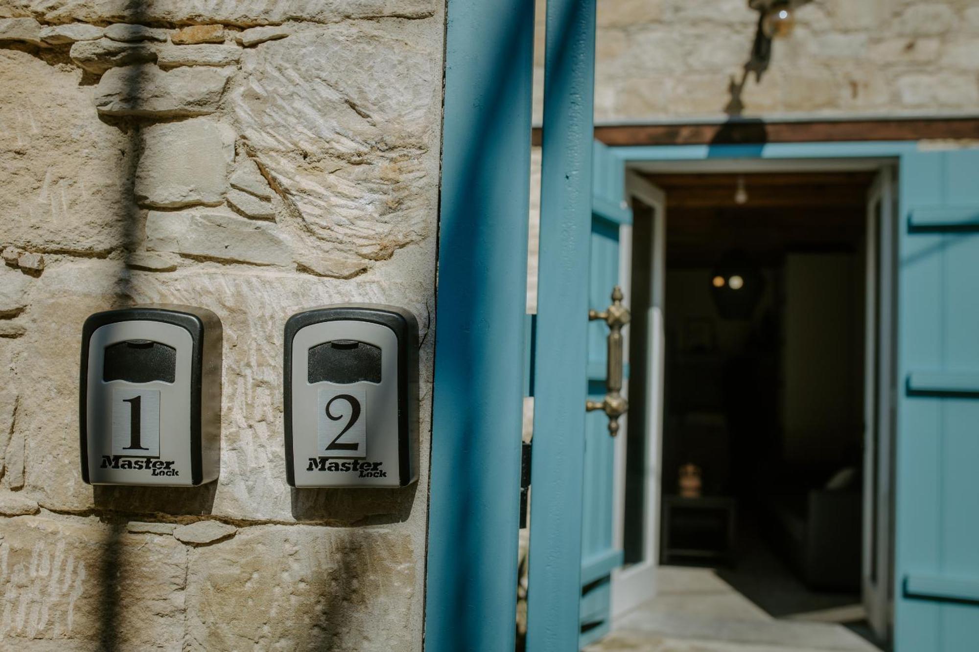 Smaragda'S Guest Rooms ليماسول المظهر الخارجي الصورة